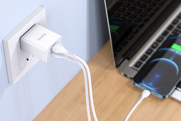 Củ sạc bị nóng